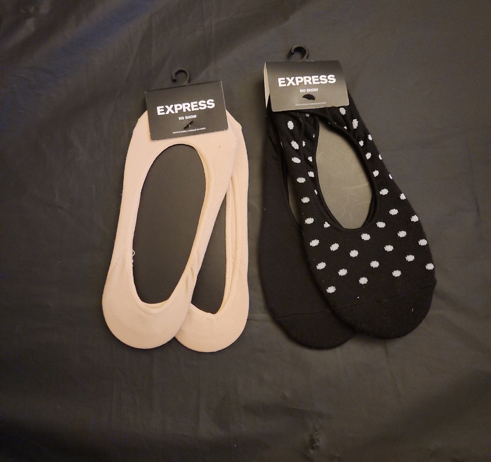 Express Black and Cream No-Show Socks Set